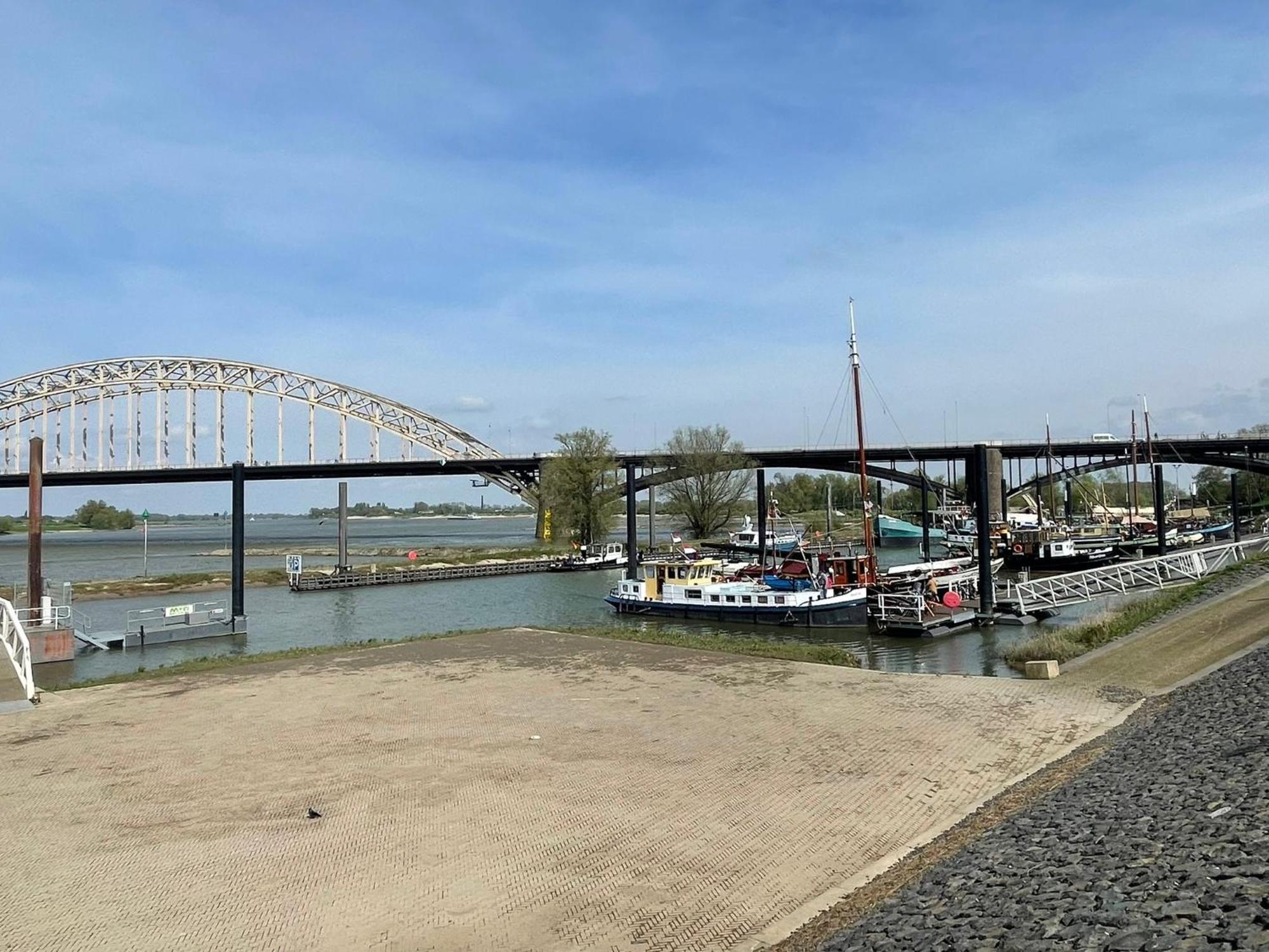 Stadsappartement Valkhof Nijmegen Exteriör bild
